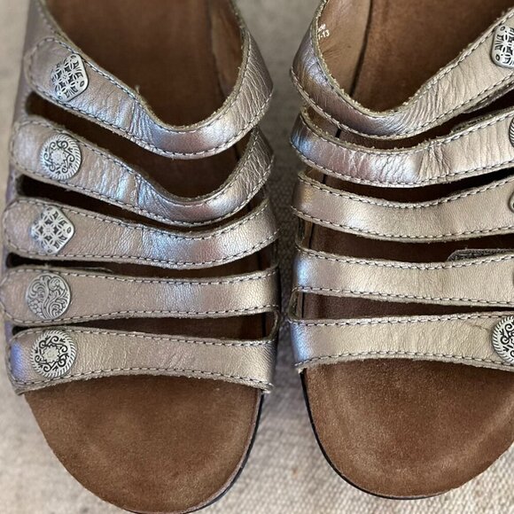 Dansko Woman's Janie Leather Pewter Metallic Summer Sandals Sz 10.5-11 - Picture 3 of 10